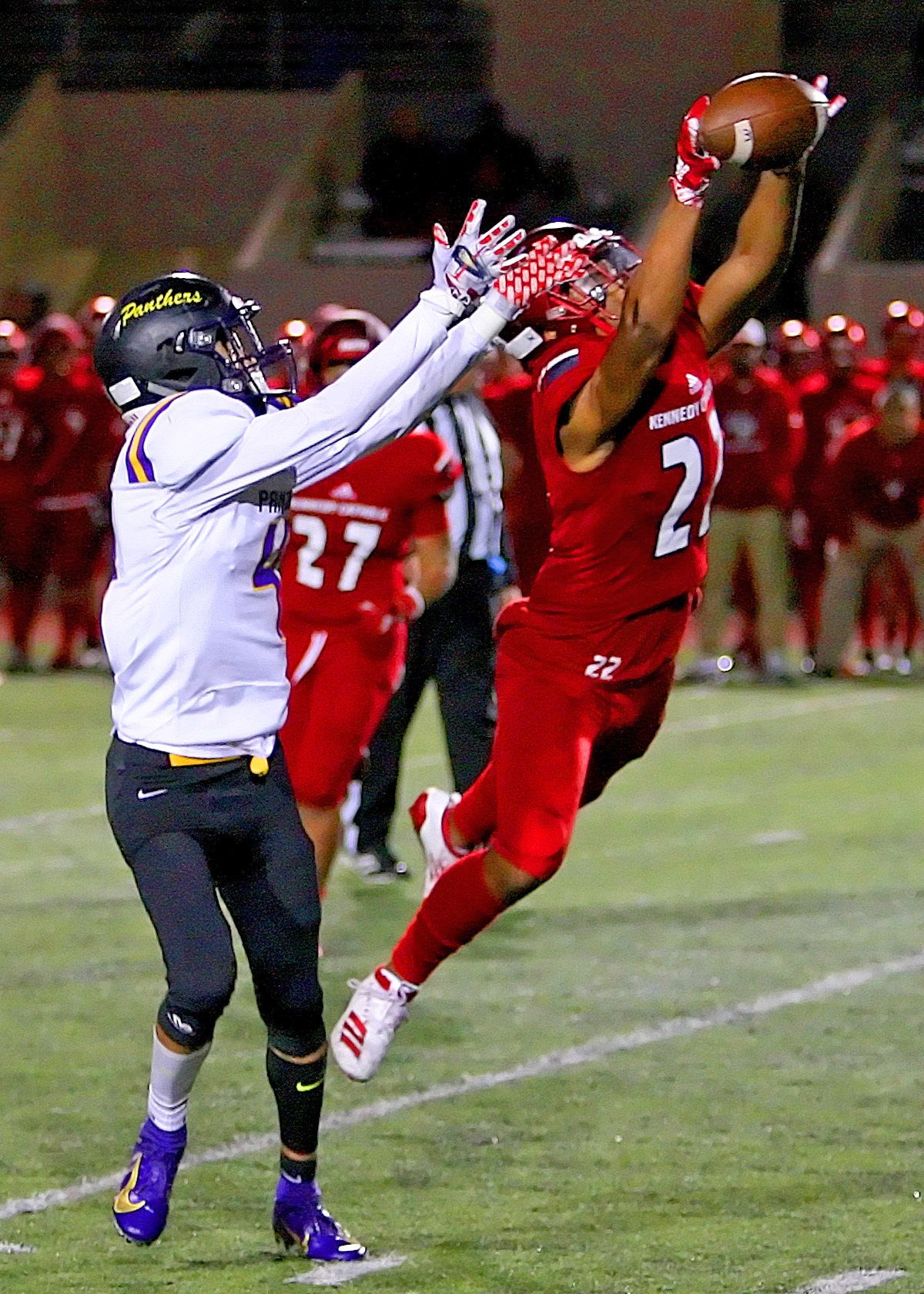 Kennedy Catholic rallies against Wenatchee Westside Seattle